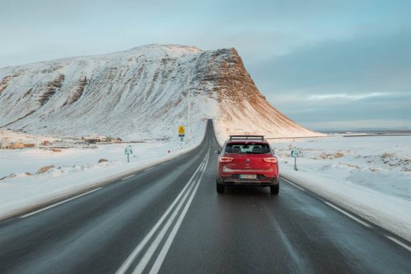 Conduire en Islande en hiver : règles, sécurité et conseils pratiques pour la route